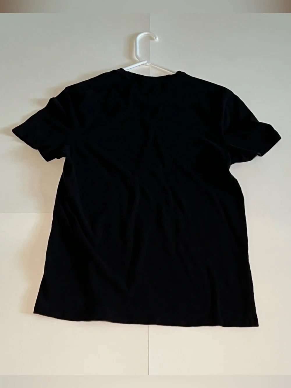Guess Black Short Sleeve Tee with Small Triangle Logo - Picture 2 of 2